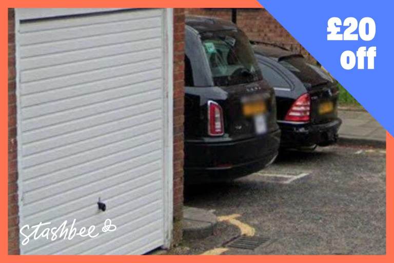 Garage to rent in London (E15) | Stashbee