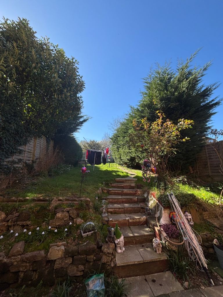 Mutual house exchange Tunbridge Wells 