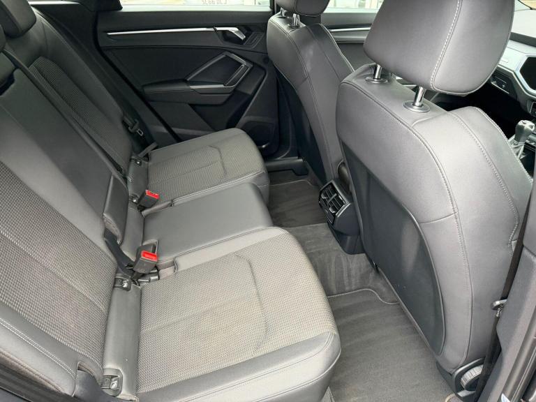 2019 Audi Q3 1.5 TFSI CoD 35 S line Euro 6 (s/s) 5dr ESTATE Petrol Manual