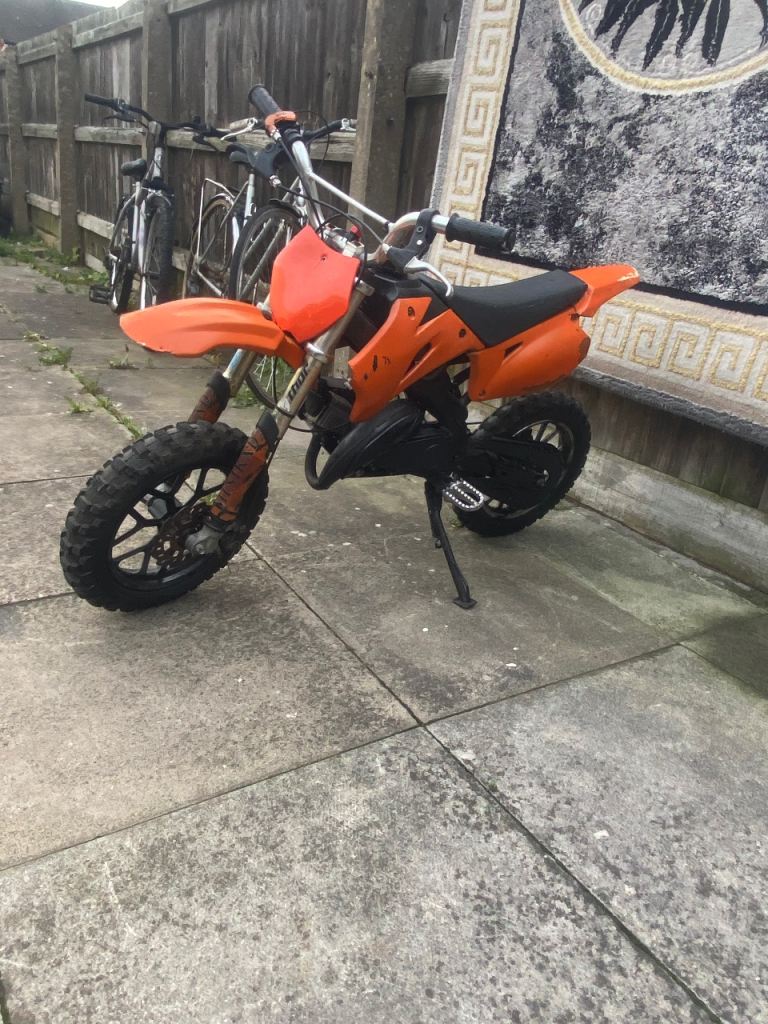 Mini Dirtbike kxd starts and rides 