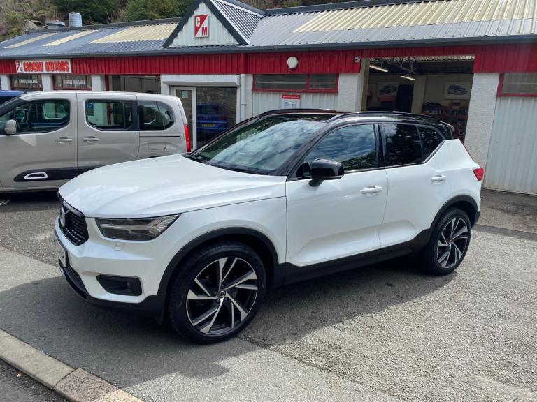 2020 Volvo XC40 2.0 B4P R DESIGN Pro 5dr Auto 8 Speed Automatic 197 bhp 20''Alloys Top Spec ESTAT...