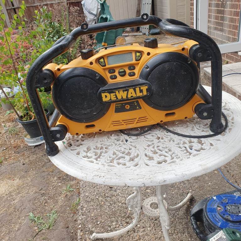 DEWALT Radio DC011