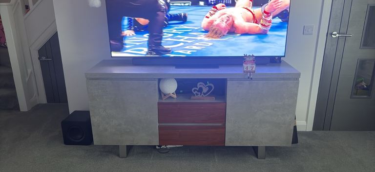 Sideboard with matching lamp table 