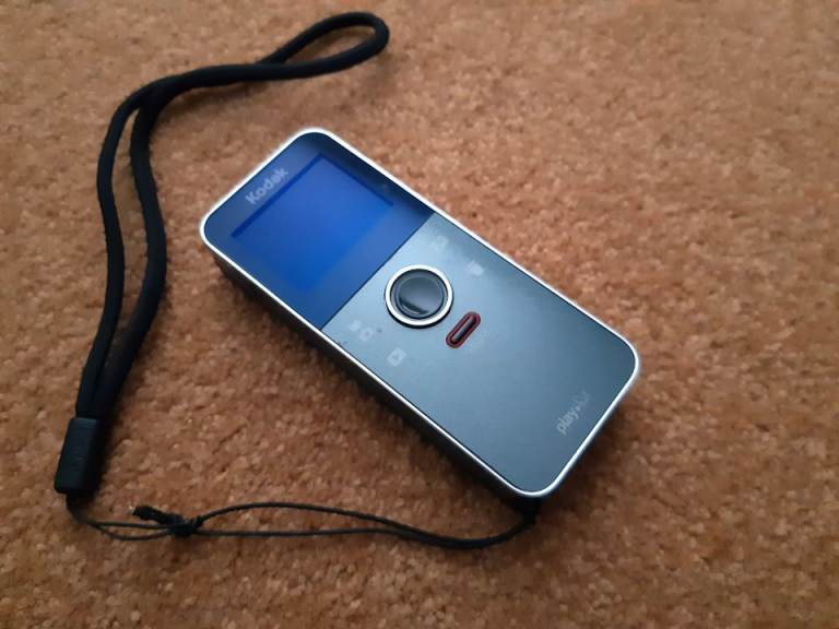 Kodak PlayFull ZE1 Pocket Video Camera - Full HD 1080p - Great Condition, Barely Used BOXED