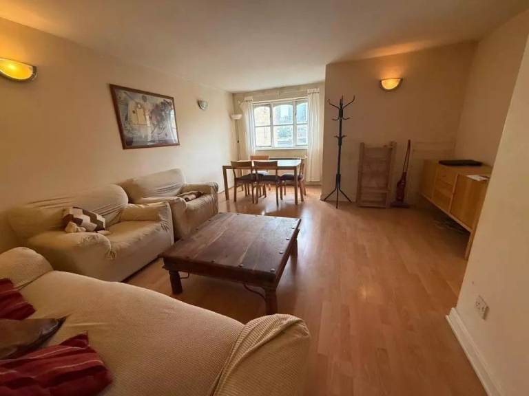 2 Bedroom Flat to Rent in Tower Hamlets area, (E14 9UY) DSS welcome (over 35 years)