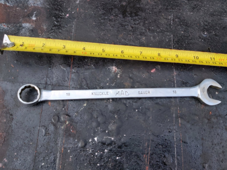 MAC TOOLS 18MM Extra Long Knuckle Saver Combination Wrench 18MM CLKS 12Pt 