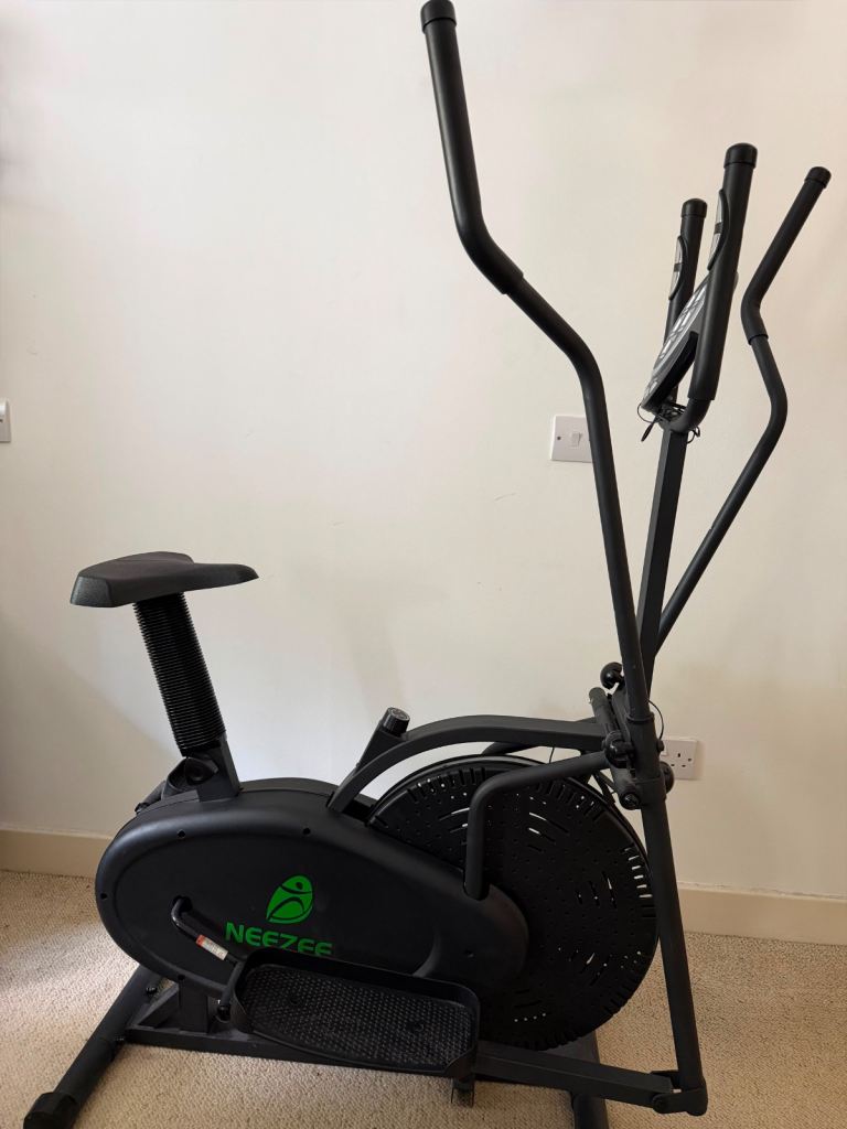 Neezee 2-in-1 Cross Trainer £50