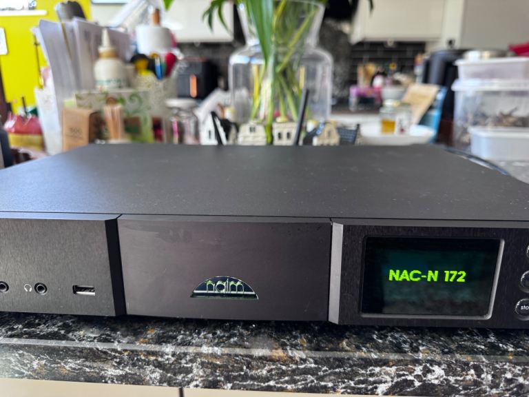 NAIM NAC 172 XS STREAMER PRE-Amp with Remote/ wifi