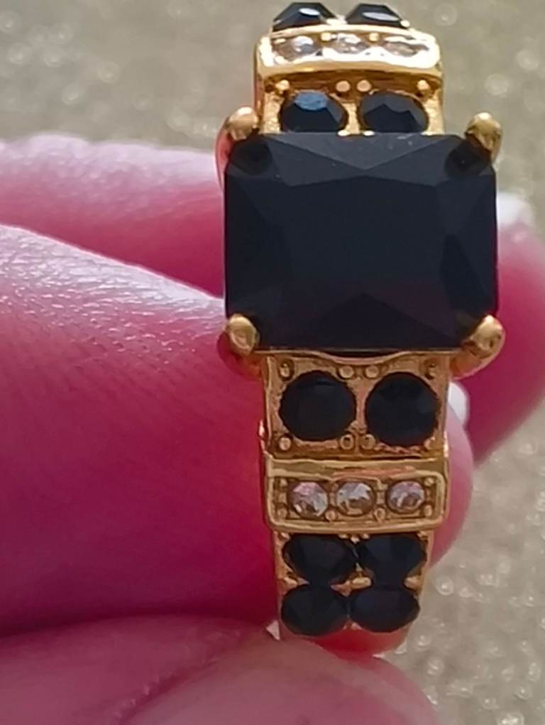 Decor ring 