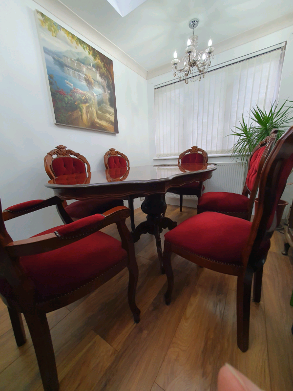 Dining table  NOT THE CHAIRS.