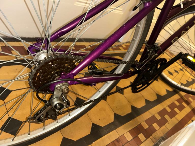 Raleigh Pioneer Vintage Hybrid Bike Red, Rides Well (15 Speed)