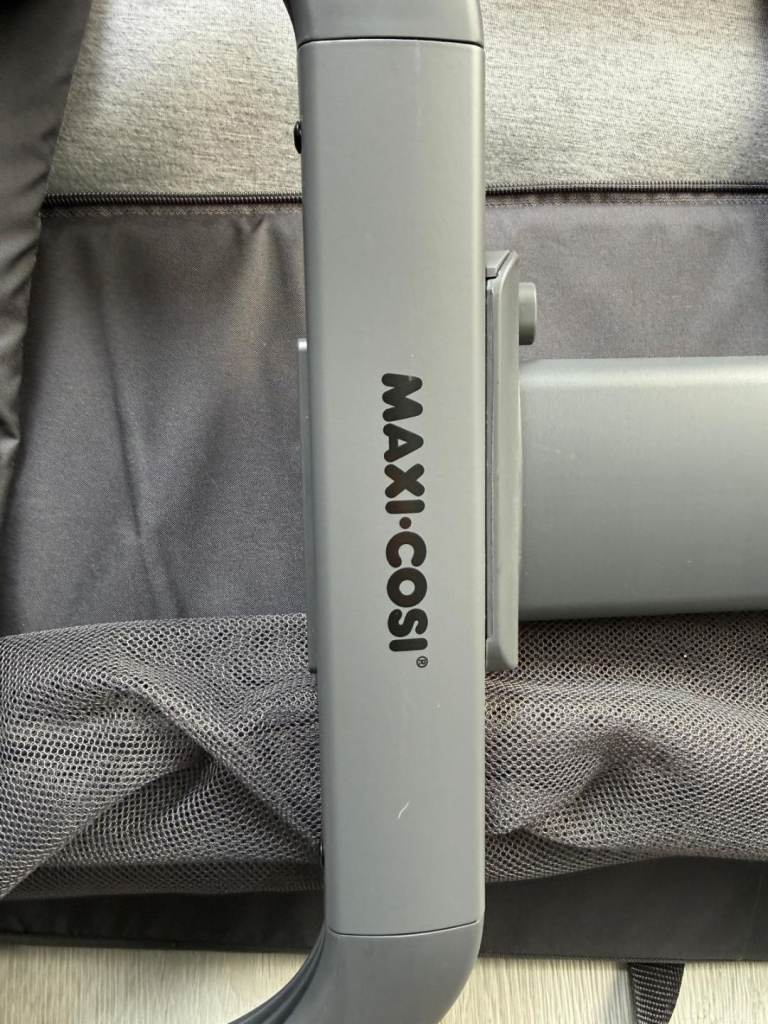 Maxi-Cosy co sleeper crib