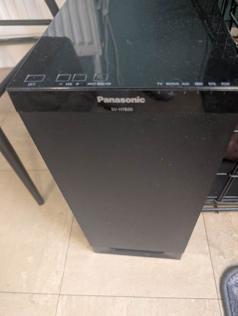 Panasonic speaker and subwoofer with remote 