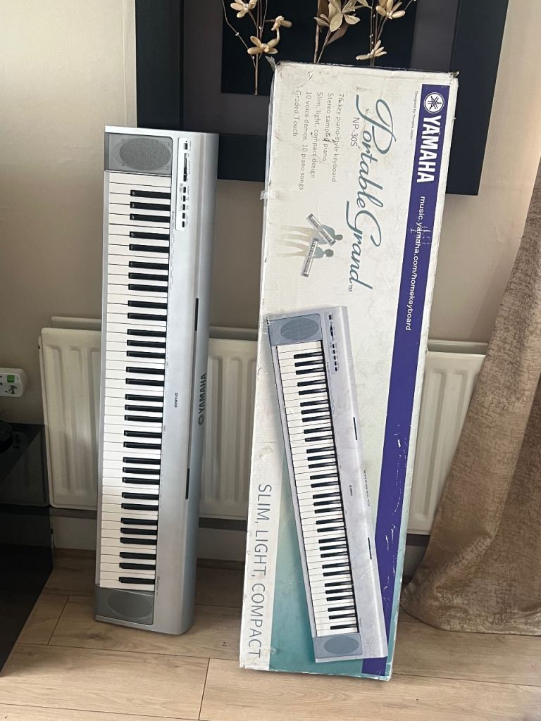 YAMAHA NP30 Keyboard 76 Keys Power On Not Working Spare Or Repair 