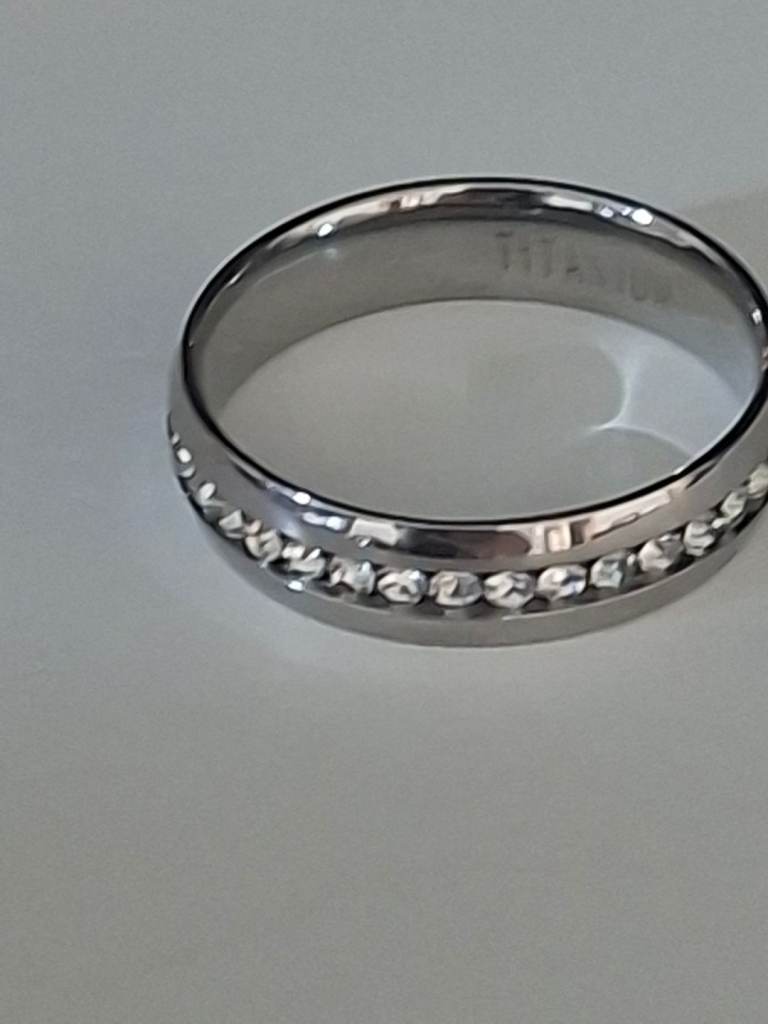 Mens ring size Y Titanium ring cubic zirconia stones band