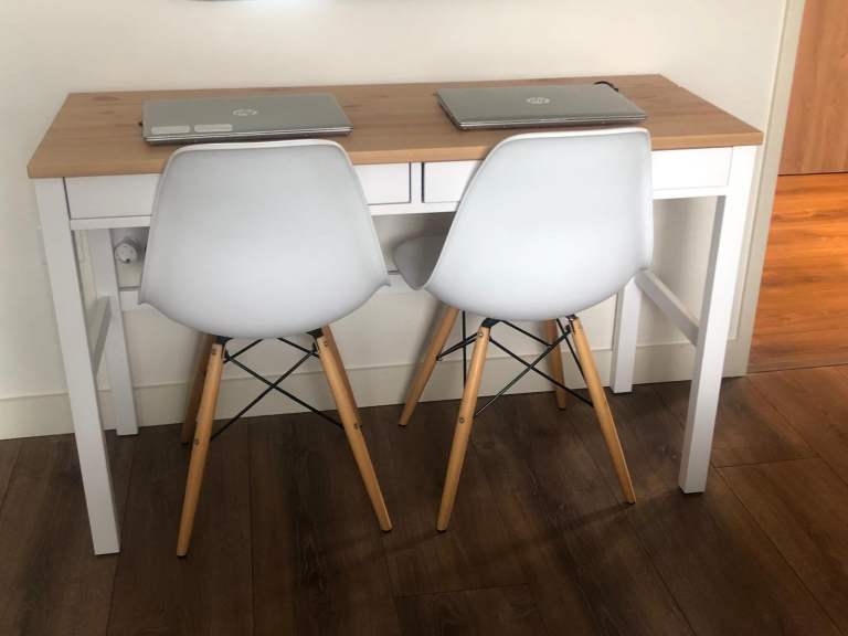  IKEA Hemnes Desk + 2 Chairs –Like New