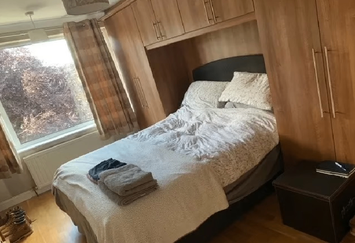 Spacious 3-Bed House for Rent – WD23 2BA