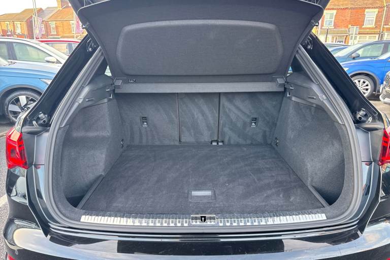 2019 Audi Q3 35 TDI S Line 5dr S Tronic ESTATE DIESEL Automatic