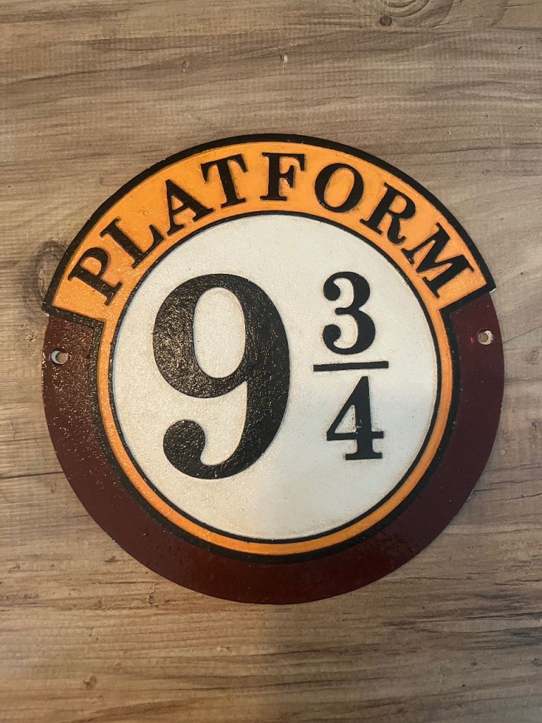Cast iron harry potter platform 9 3/4 plaque