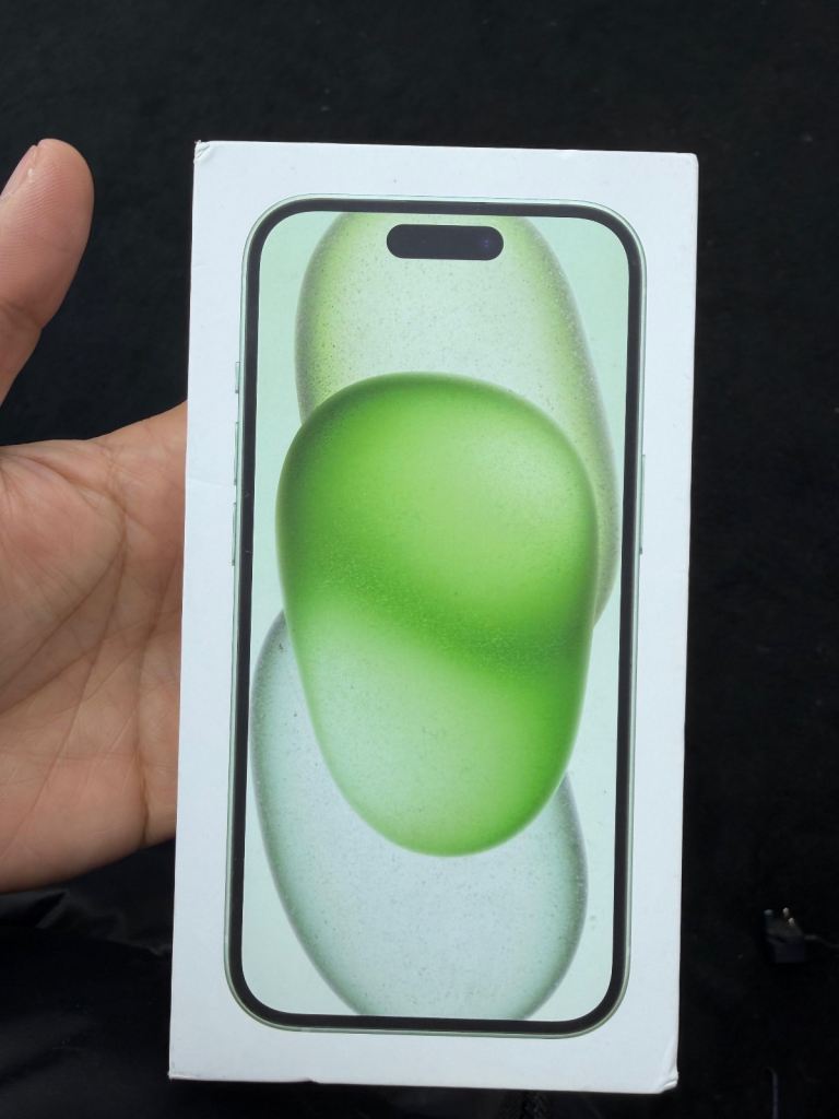 iPhone 15 Plus BRAND NEW BOX ONE YEAR OFFICIAL WARRANTY 