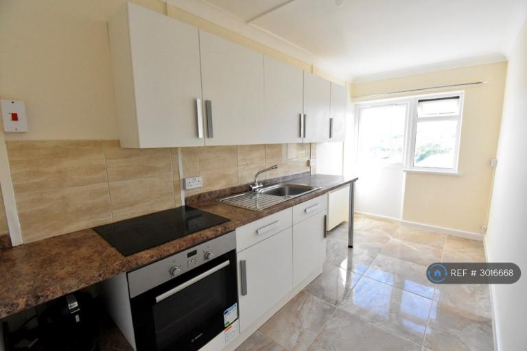 1 bedroom flat in The Hendre Flats, Brynmawr, Wales, NP23 (1 bed) (#3016668)