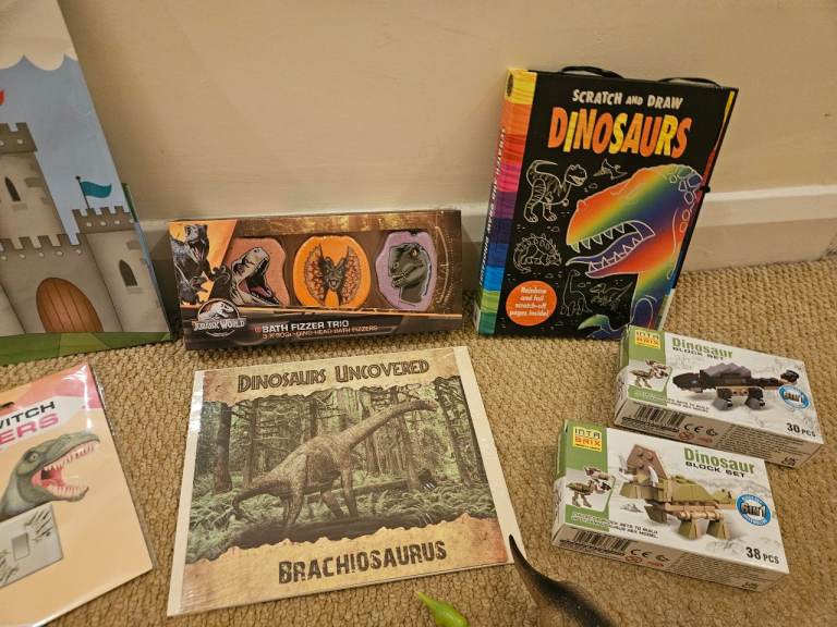DINOSAUR BUNDLE