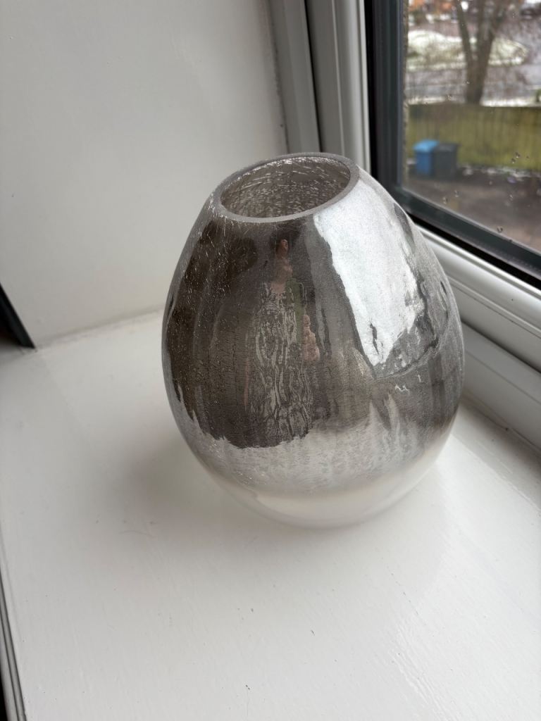 Glass ceiling light shade 