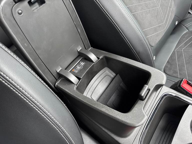 2023 Vauxhall Grandland 1.2 Turbo Ultimate 5dr Auto Hatchback PETROL Automatic