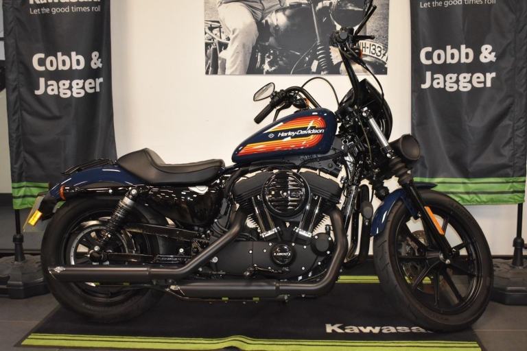 HARLEY DAVIDSON SPORTSTER 1200 IRON-ONLY 880 MILES-VANCE AND HINES-ENGINE BARS