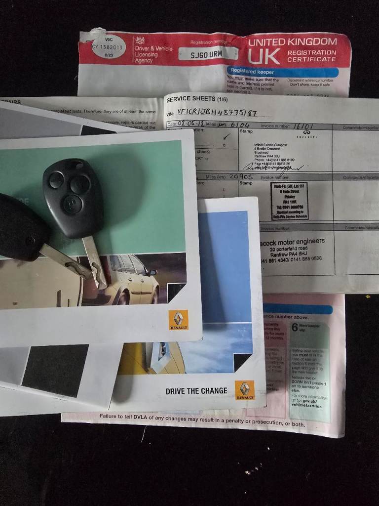 CLIO 1.2 3DR EXTREME GOOD MILES GOOD MOT DRIVES WELL LOVELY CONDITION 