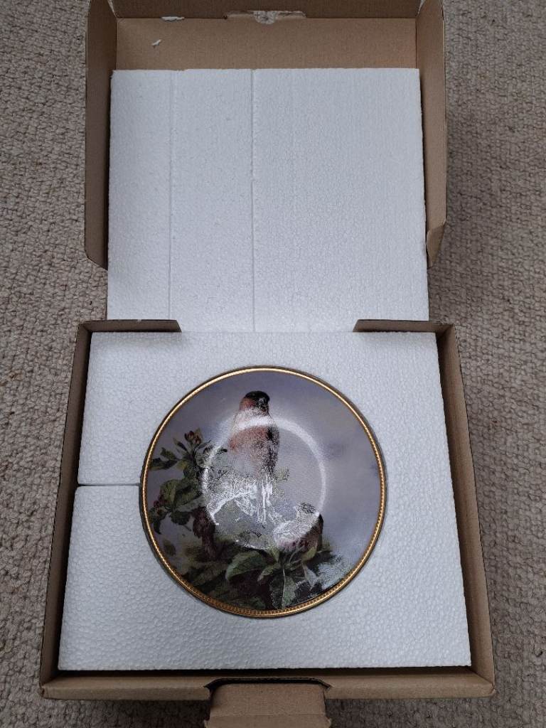 Bradford Exchange Decorative Plate - The Bullfinch