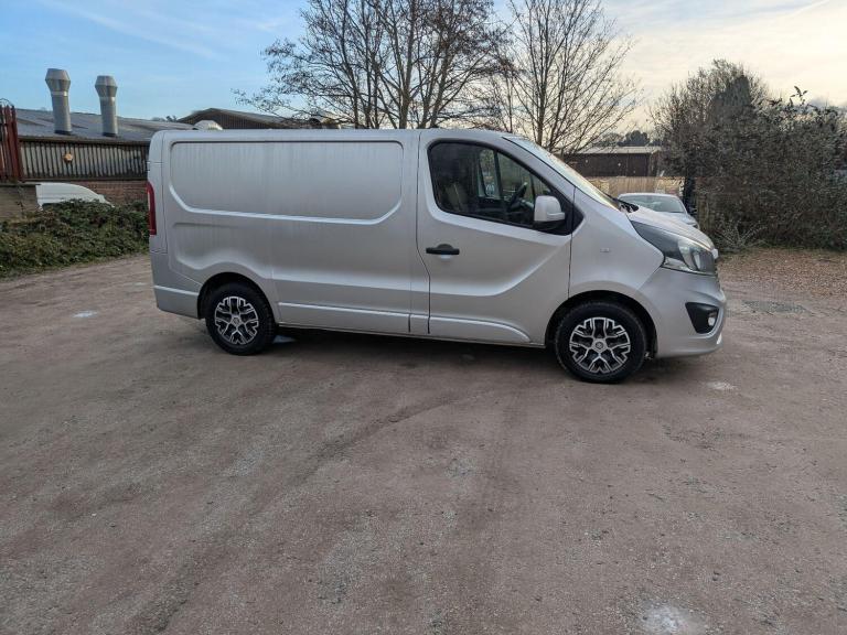 2015 Vauxhall Vivaro 1.6 CDTi 2700 Sportive L1 H1 Euro 5 5dr PANEL VAN Diesel Manual