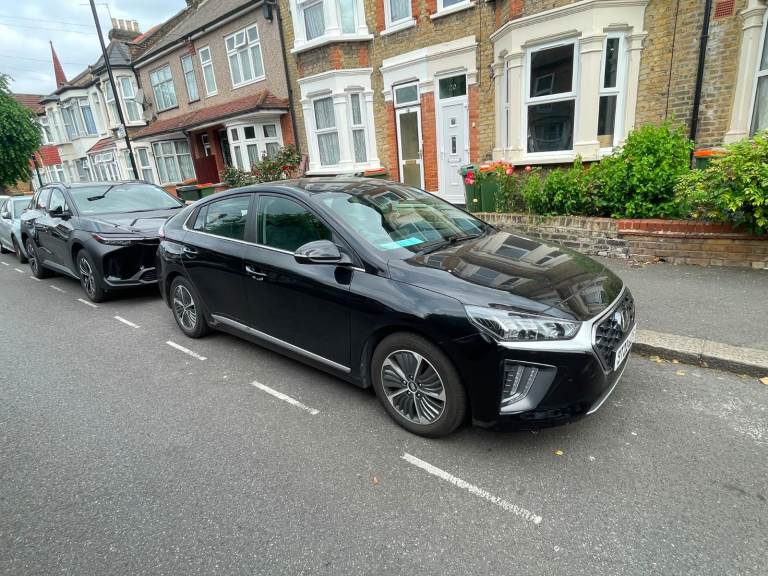 Hyundai Ioniq Hybrid 2022 (22 Plate) – PCO Ready