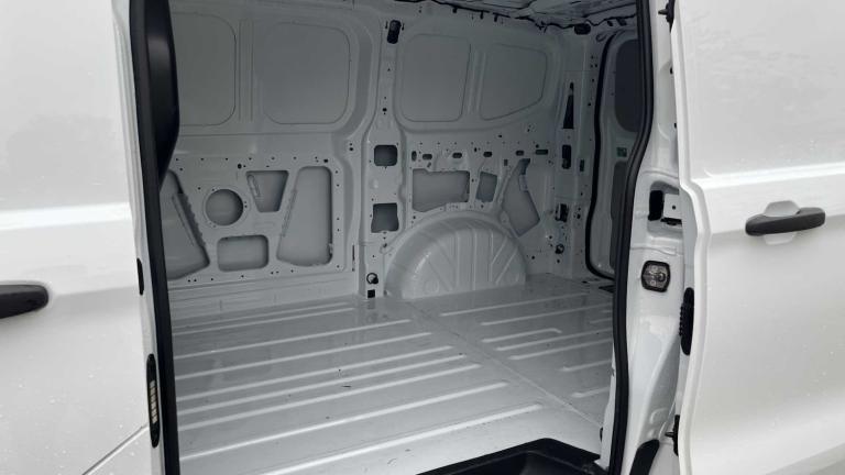2024 Ford Transit Custom 2.5 PHEV 232ps H1 Van Trend Auto Van Plug-In Hy Automatic