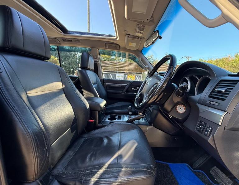 2008 Mitsubishi Shogun 3.2 DI-DC Elegance Auto 4WD Euro 4 5dr LWB Diesel