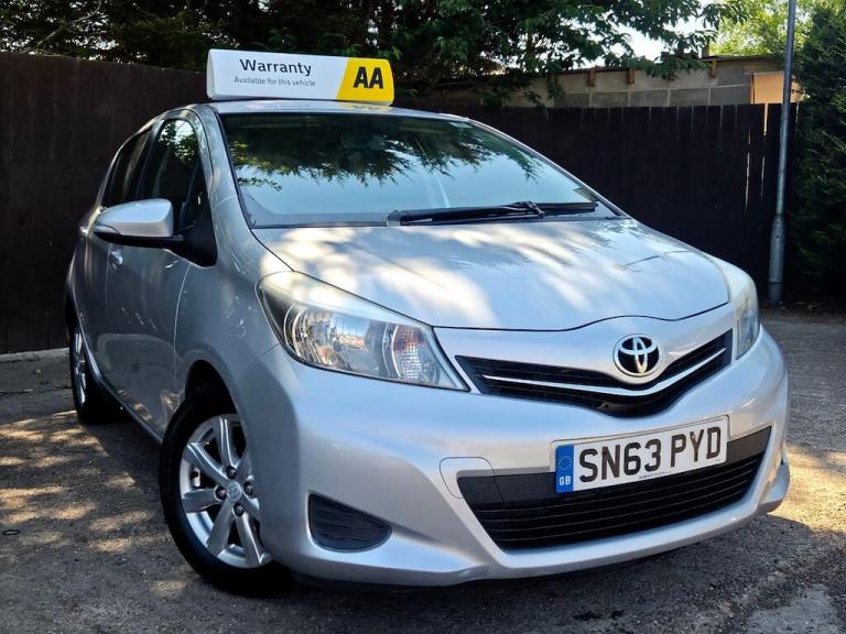 2013 Toyota Yaris 1.33 VVT-i TR 5dr HATCHBACK PETROL Manual