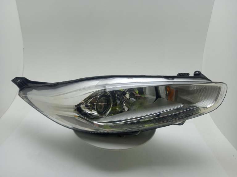 Ford Fiesta Headlamp Headlight O/S 2013-2018 5 Door Hatchback Rh
