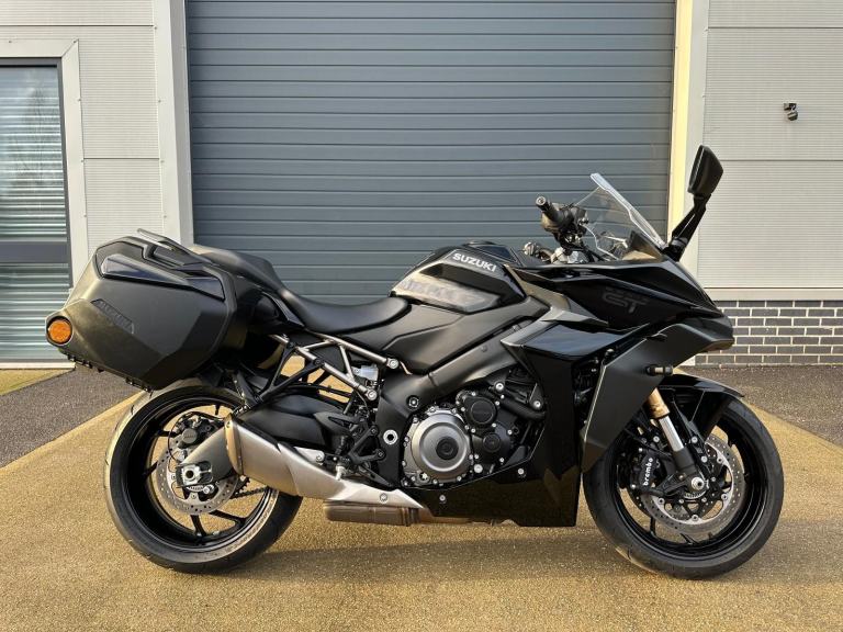 SUZUKI GSXS1000 GT PLUS 2022 72 REG - ONLY 5472 MILES - HEATED GRIPS