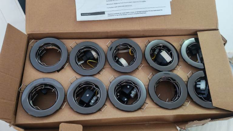 30 x Spotlights Dark Chocolate/Black GU10