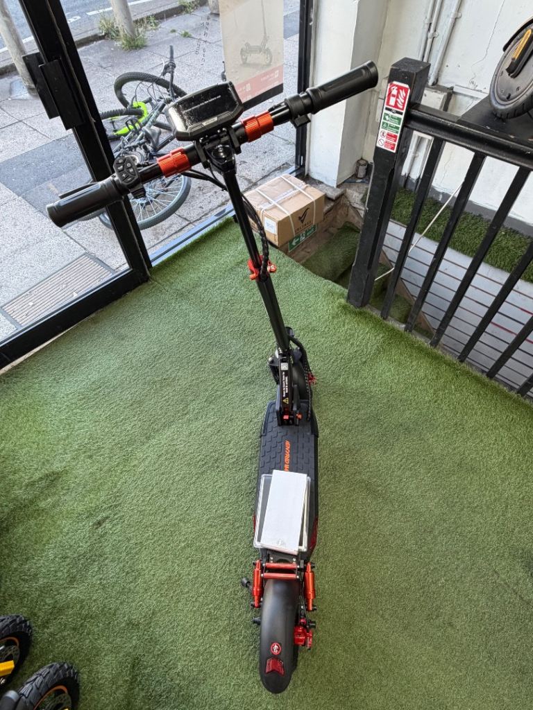 IENYRID iE-M4PRO S+ Electric Scooter – brand new 