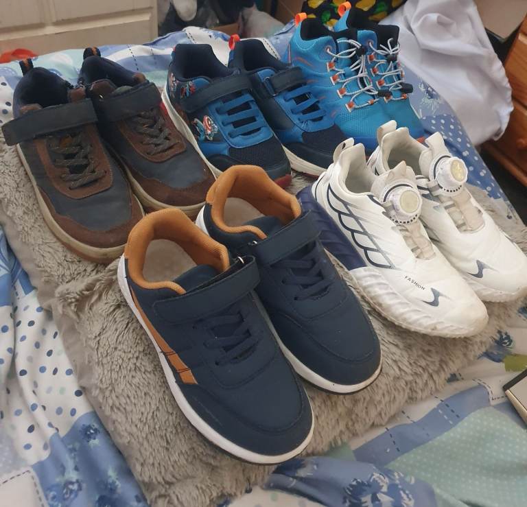 Kids size 12/1 trainer bundle 