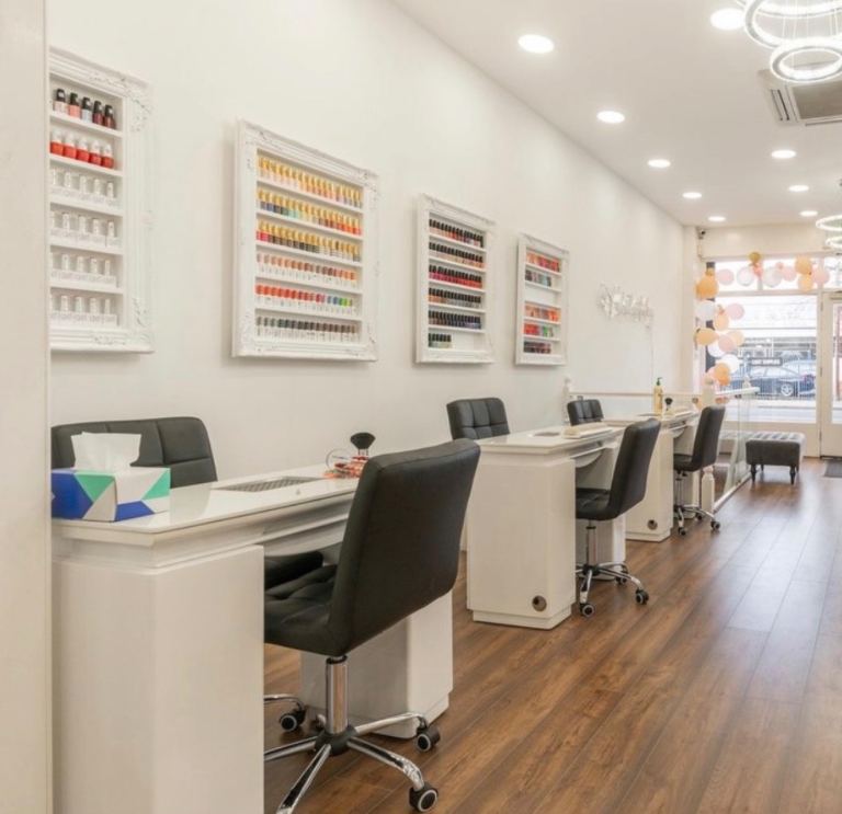 💅 Nail Area for Rent – Tooting Bec (Prime Location)