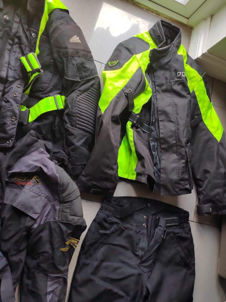 East London Motorcycle Clothing – ALL TYPES – SEE PHOTOS – EAST LONDON - 689