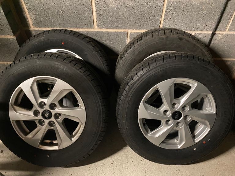 Ford Transit Custom Alloys & Tyres Bridgestone 