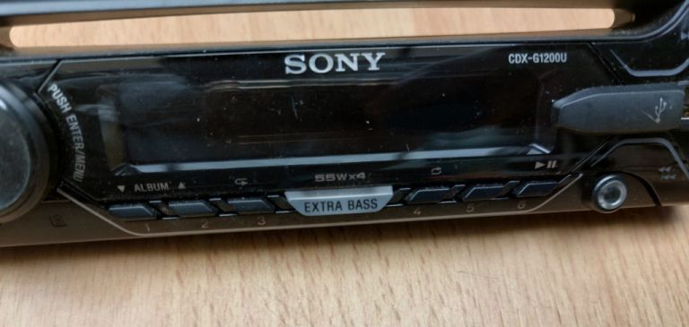 car cd radio Sony CDX-G1200U front panel only 