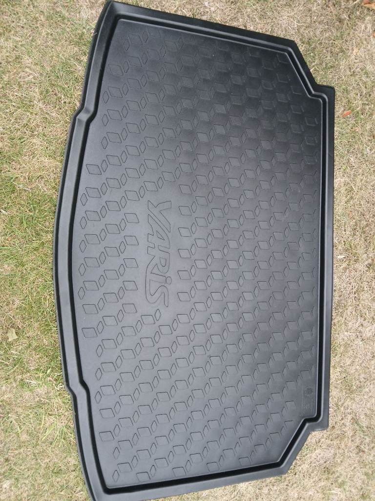 Toyota Yaris Boot liner 