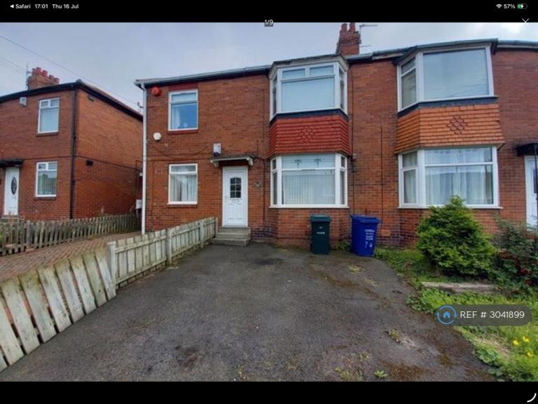 2 bedroom flat in Deanham Gardens, Newcastle Upon Tyne, NE5 (2 bed) (#3041899)
