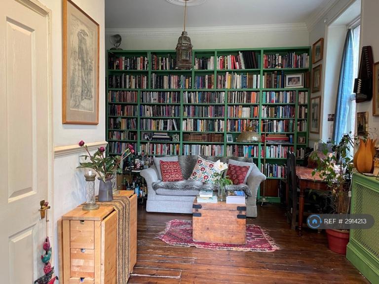 1 bedroom flat in Chichele Road, London, NW2 (1 bed) (#2914213)