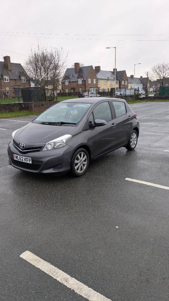 Toyota, YARIS, Hatchback, 2012, Manual, 1364 (cc), 5 doors