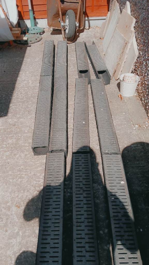  Building, Garden  x driveway drainage